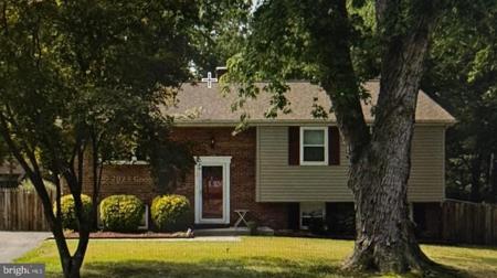 753 BENFIELD BOULEVARD