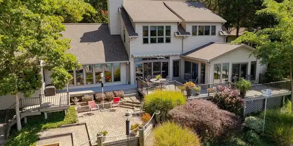 369 DEER DRIVE