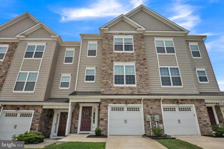 76 CLYDESDALE LANE