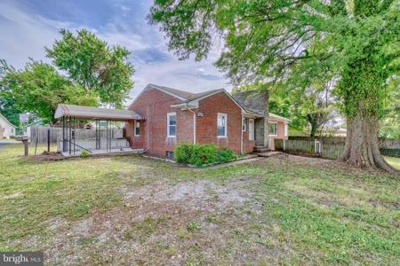 8231 FORT SMALLWOOD ROAD