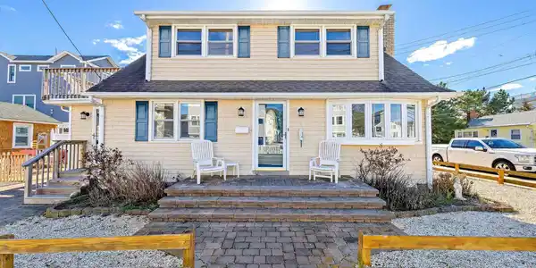 13209 N BEACH