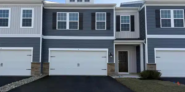 4 DALTON WAY