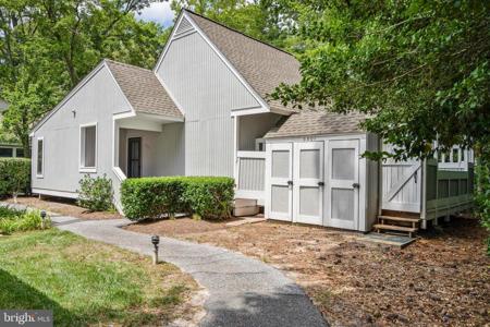 39452 WOODLAND COURT