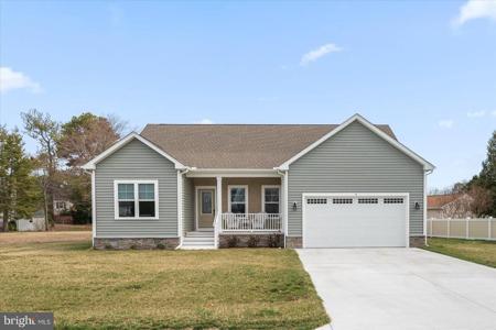 4 INDIAN HILL LANE