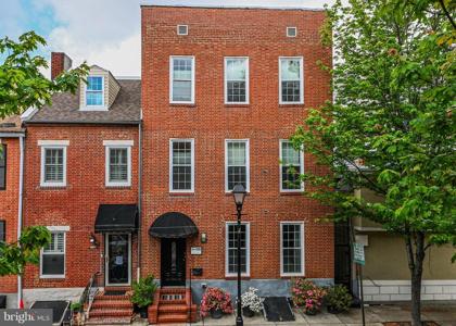 210 HIGH STREET
