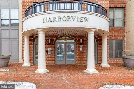 485 HARBOR SIDE STREET