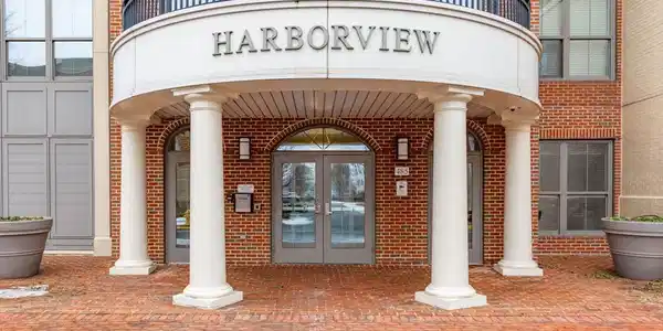 485 HARBOR SIDE STREET