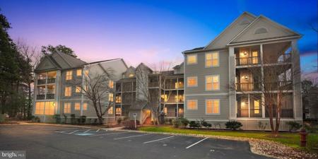 1003 LEEWARD WAY