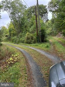 21748 CABIN LANE