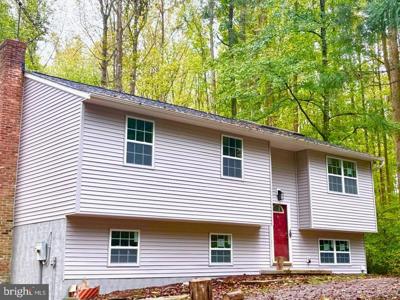 8815 FALLING LEAF DRIVE