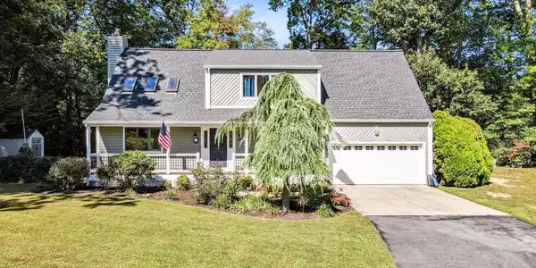 108 CARRIAGE LANE