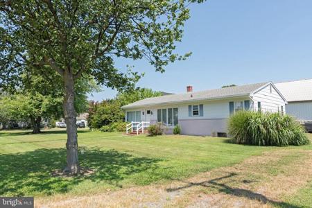 21749 CAMPER CIRCLE