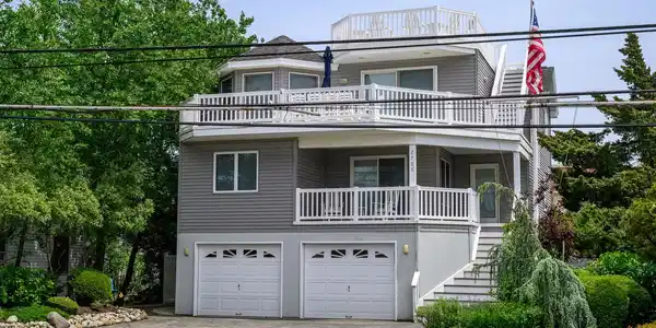 2705 BEACH AVENUE
