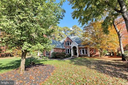 15119 BEACON HILL CIRCLE