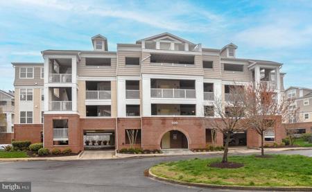 512 OYSTER BAY PLACE