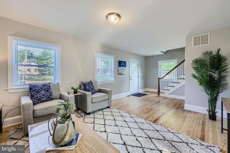 124 NEW COUNTY ROAD