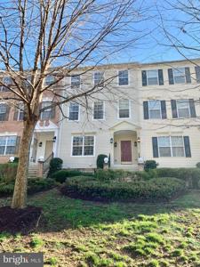 2133 HIDEAWAY COURT