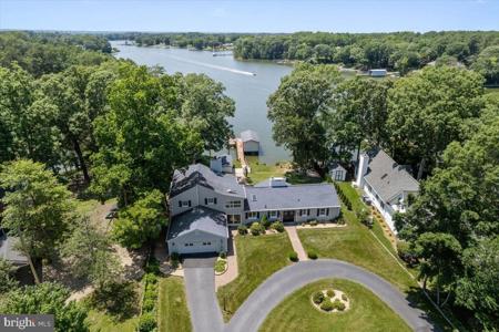 194 HARBOR DRIVE