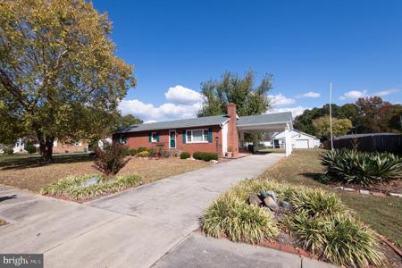 2 ORIOLE DRIVE