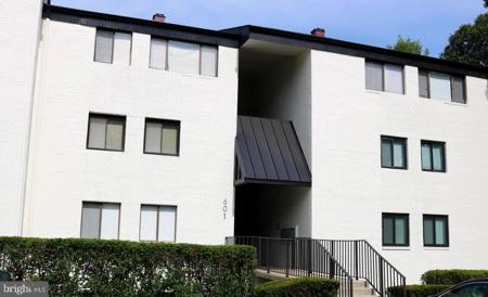 601A OAKLAND HILLS COURT