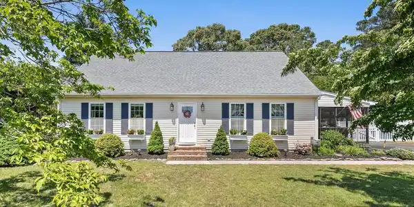 19 APACHE AVENUE