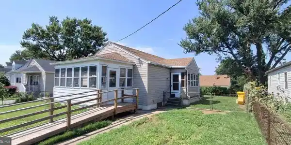 202 CROSS STREET