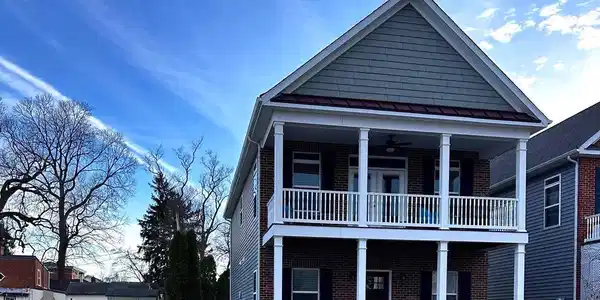605 FRONT STREET