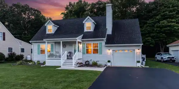 21 NEPTUNE DRIVE