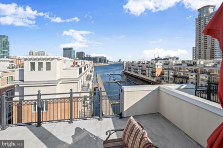 901 VALENCIA COURT