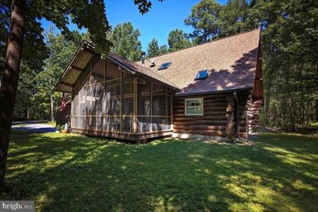 1403 TOWN POINT ROAD