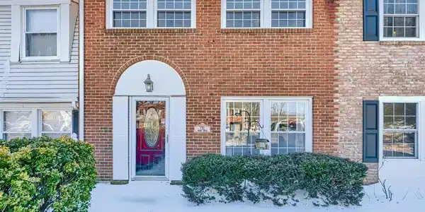 722 SHORE DRIVE