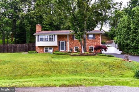 130 GREAT LAKE DRIVE