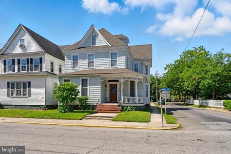 706 LOCUST STREET