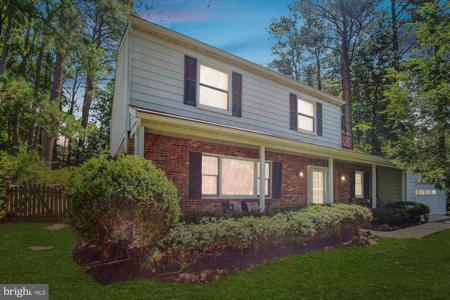 859 TWIN HARBOR DRIVE