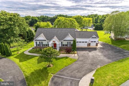 465 SABLEWOOD DRIVE
