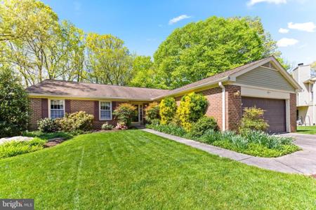 864 WOODMONT ROAD