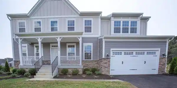 108 BROOKE POINT COURT