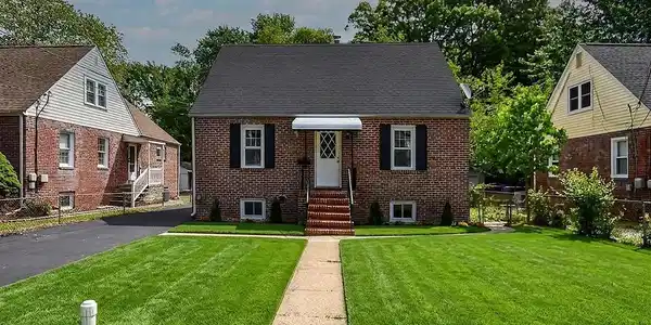 19 PELCZAR AVENUE
