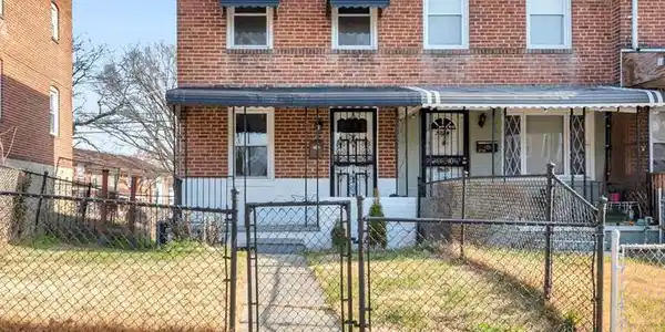 2737 BOOKERT DRIVE