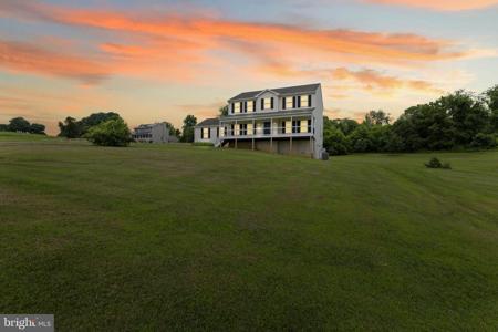 67 MERRY KNOLL COURT
