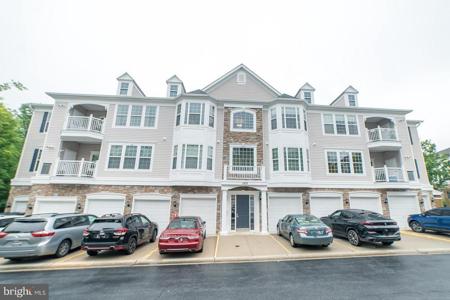 1515 ENYART WAY