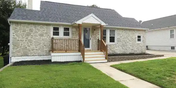 122 HIGHLAND AVENUE