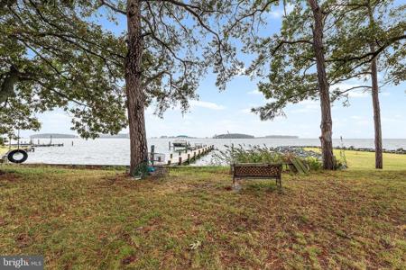 6138 TWIN POINT COVE ROAD