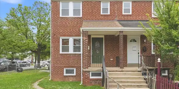 19 WARREN ROAD