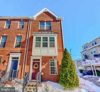 735 MACON STREET