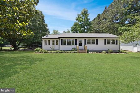 8174 HAWTHORN LANE