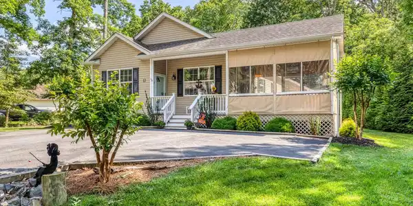 12 BREEZEWAY LANE