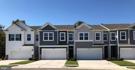 749 PICKEREL PLACE