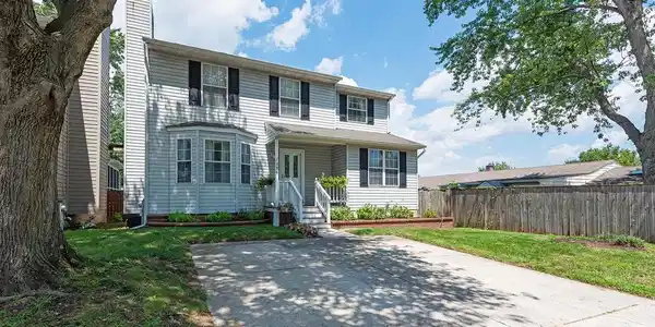 998 PEBBLESTONE ROAD