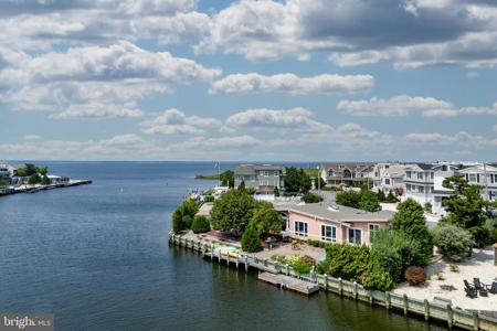 166 MARINA BLVD